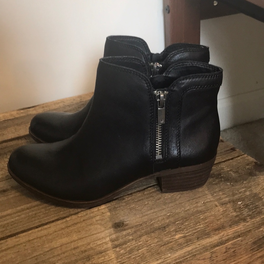 NWOT Lucky Brand black leather booties